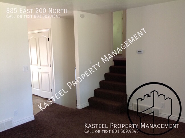 Building Photo - 885 E 200 N