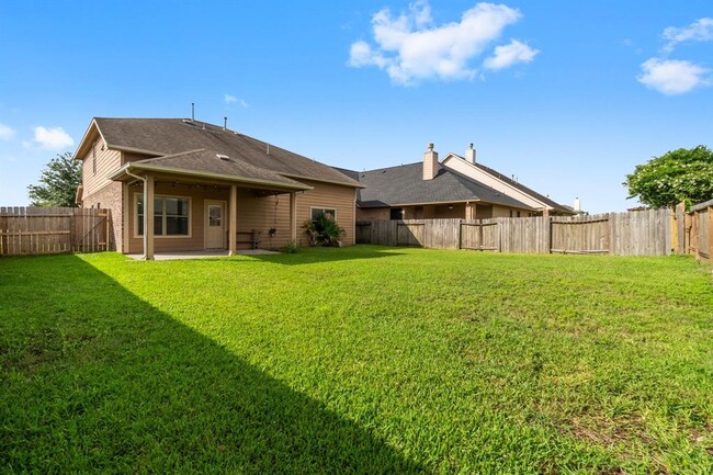 Building Photo - 2827 Lockeridge Oaks Dr