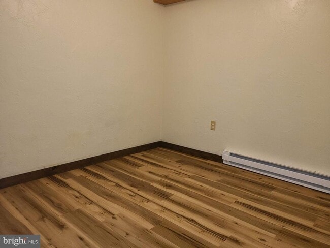 Building Photo - 65 E Hanover St