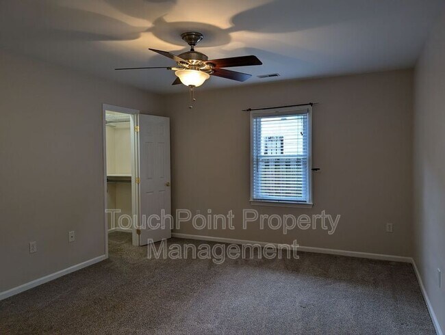 Building Photo - 9707 Covedale Dr