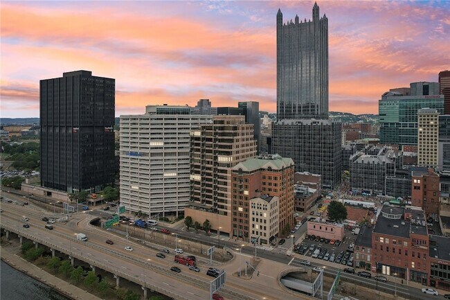 Building Photo - 151 Fort Pitt Blvd