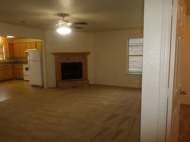 Building Photo - 3804 Joshua Taylor Dr