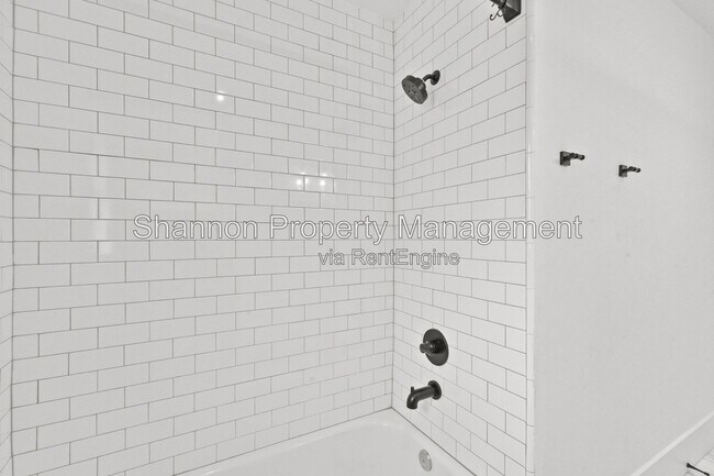 Building Photo - 2703 Tannehill Dr