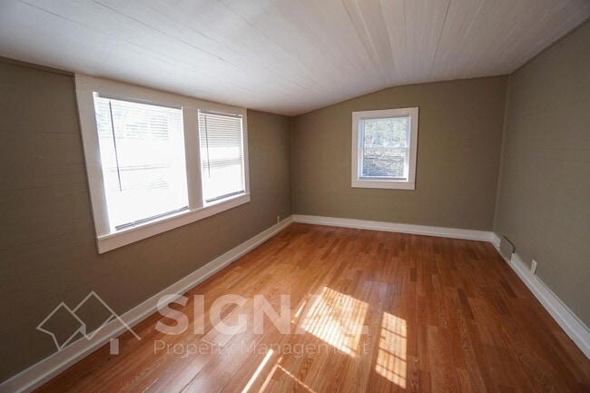 Building Photo - 7837 Churchill Dr