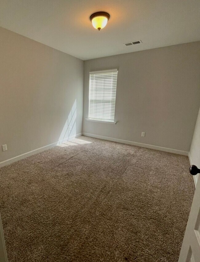 Building Photo - Central Park 933