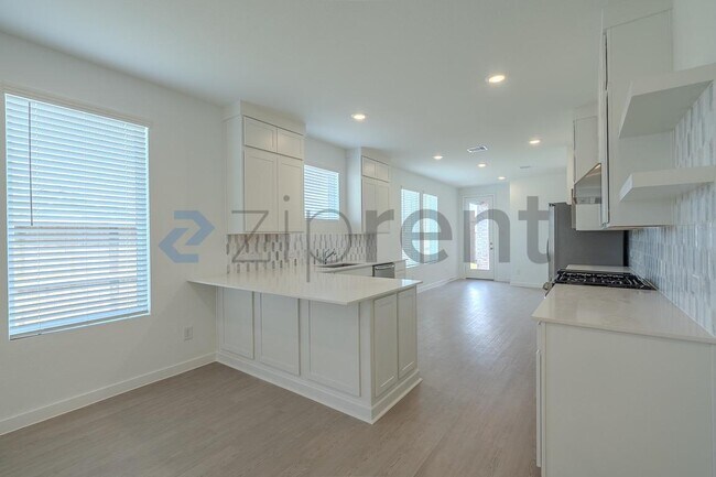 Building Photo - 21514 Barnridge Ct