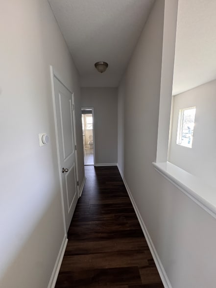Building Photo - 79 Carbide Ct