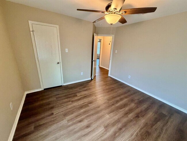 Building Photo - 3403 Wickham Ln