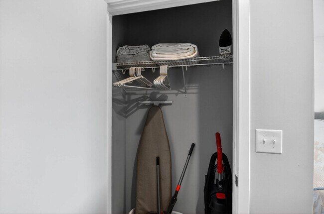 Building Photo - 229 S Grant St