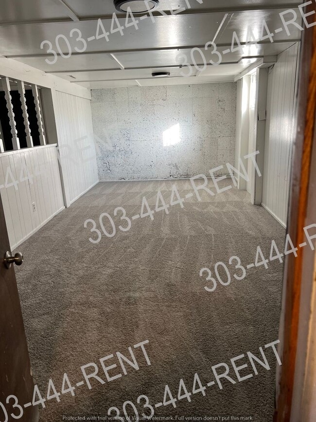 Building Photo - 3 Bedrooms, 2 Bathrooms, with 2 Bonus Rooms in the Basement!