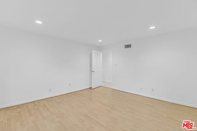 Building Photo - 19016 Wells Dr