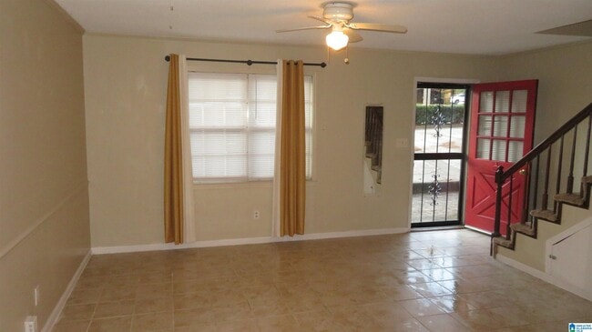 Building Photo - 3937 Montclair Rd