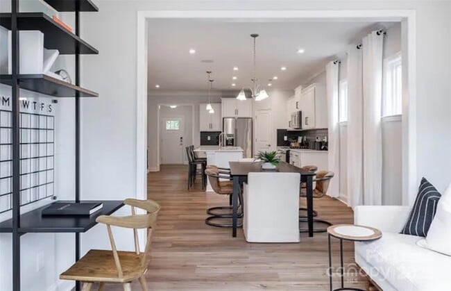 Building Photo - 19016 Yellow Birch Dr