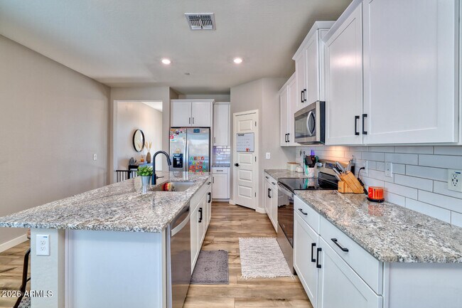 Building Photo - 11508 W Cumberland Dr