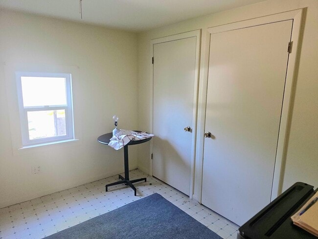 Building Photo - Adorable 1 bedroom one bathroom