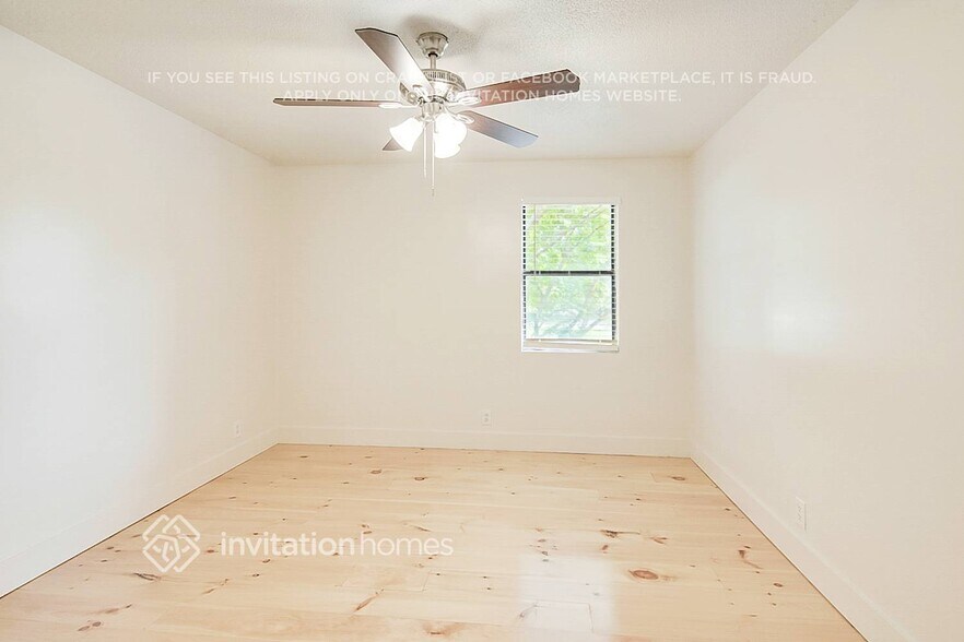 Building Photo - 10612 Chelsea Dr