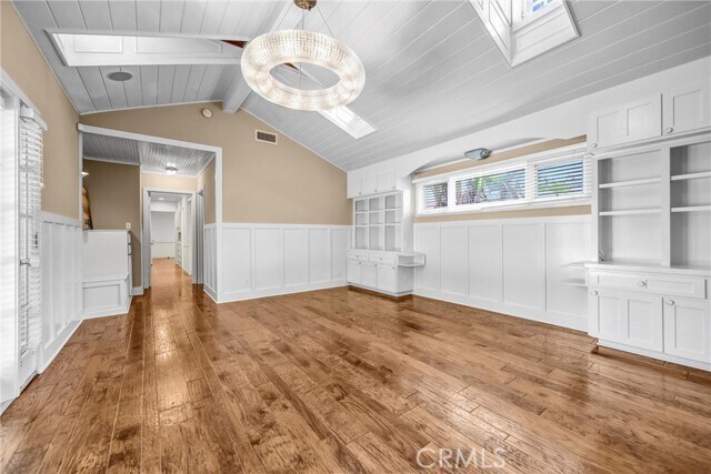 Building Photo - 1120 Encanto Dr