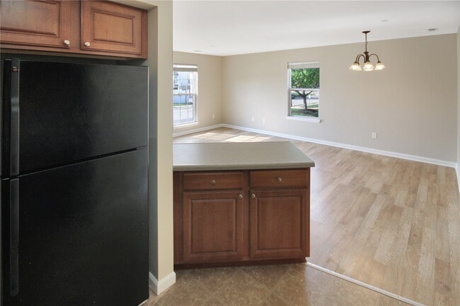 Building Photo - 284 Stonewall Creek Dr