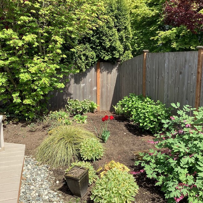 Building Photo - Charming Mukilteo Rambler in Fair Harbor