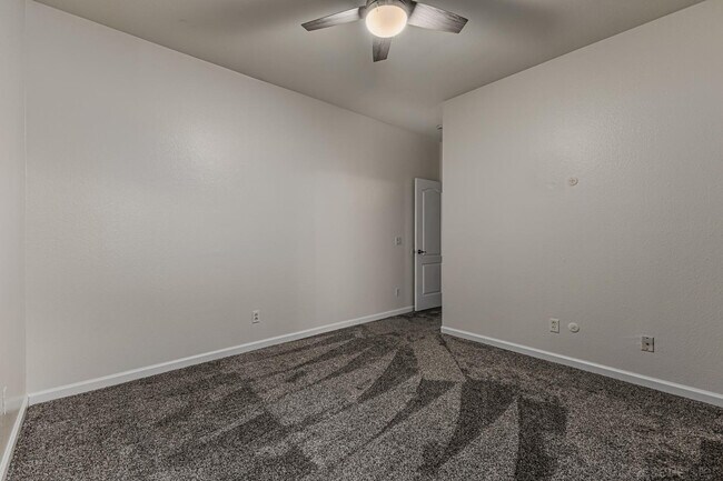 Building Photo - 20944 N 94th Ln