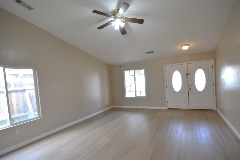 Building Photo - 3611 Bridget Ave