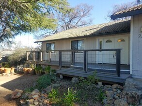 Building Photo - Very Nice 3bd 2 bath House for rent in Cameron Park