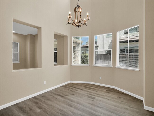 Building Photo - 4312 Middlefield Dr