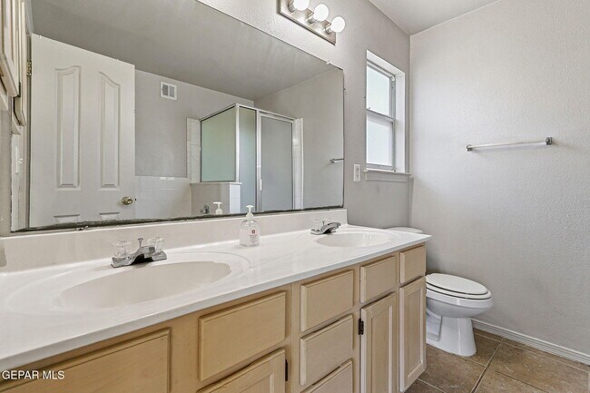 Building Photo - 409 Desert Chicory St