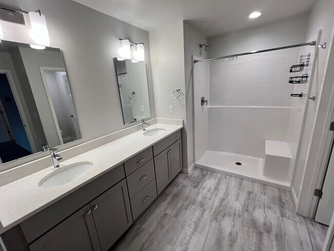 Building Photo - 2223 Eversull Ln