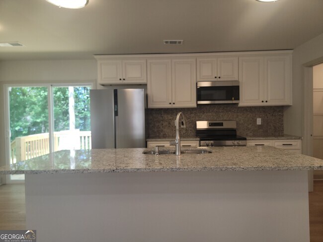 Building Photo - 413 Loblolly Ridge Rd