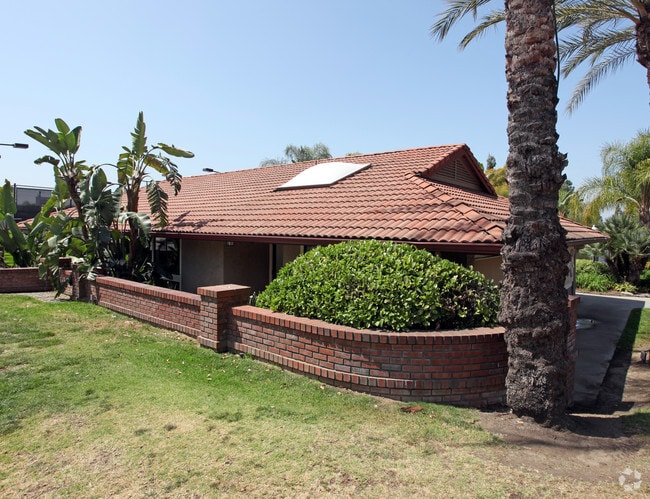 Building Photo - Citrus Place