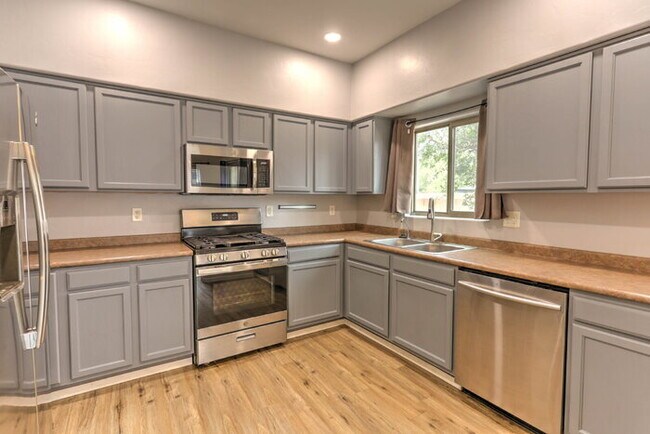 Building Photo - Rancho Sahuarita