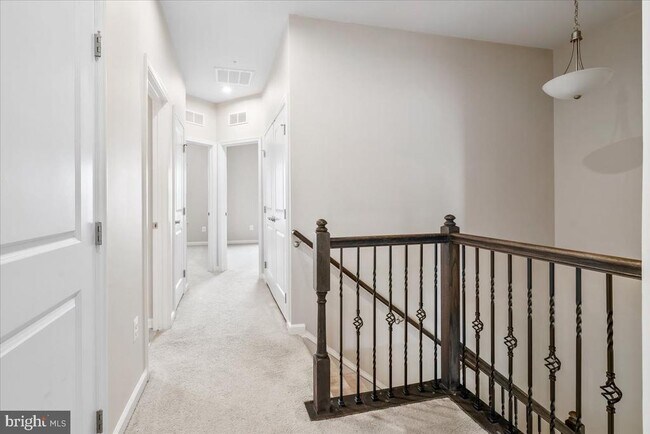 Building Photo - 6026 Forum Sq