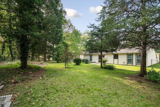 Building Photo - 1607 Burnley Dr