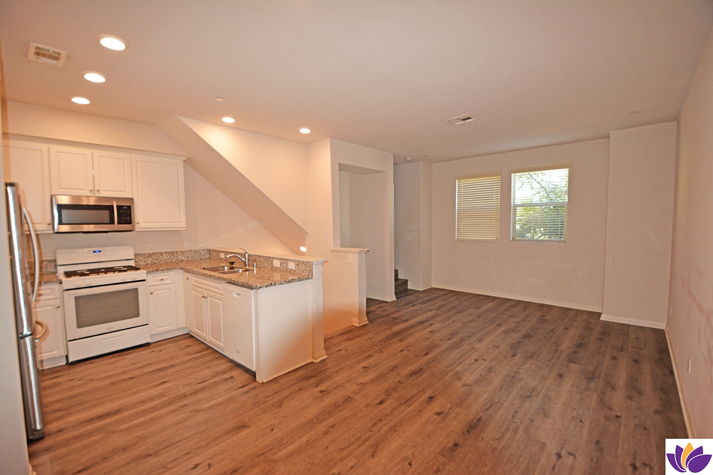 Building Photo - 14107 W Birch Ln