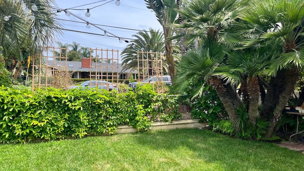 Building Photo - 1422 Summit Ave