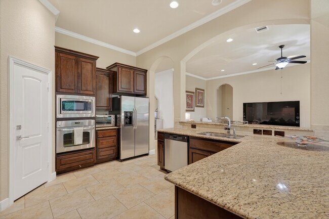 Building Photo - 55 S Victoriana Cir