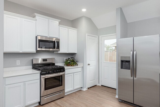 Building Photo - 6327 Arcadia Sound Ln