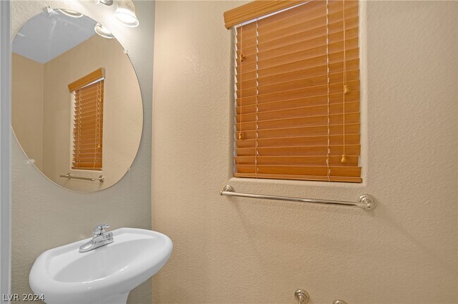 Building Photo - 7827 N Brodie Castle Ct