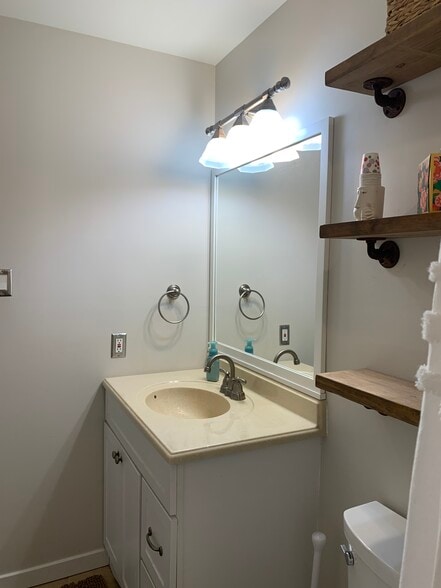 Bathroom 2 - 119 Old Forge Xing