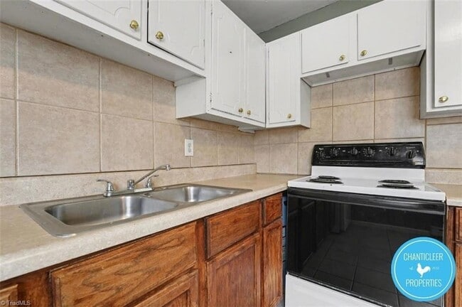 Building Photo - 1504 Autumn Dr