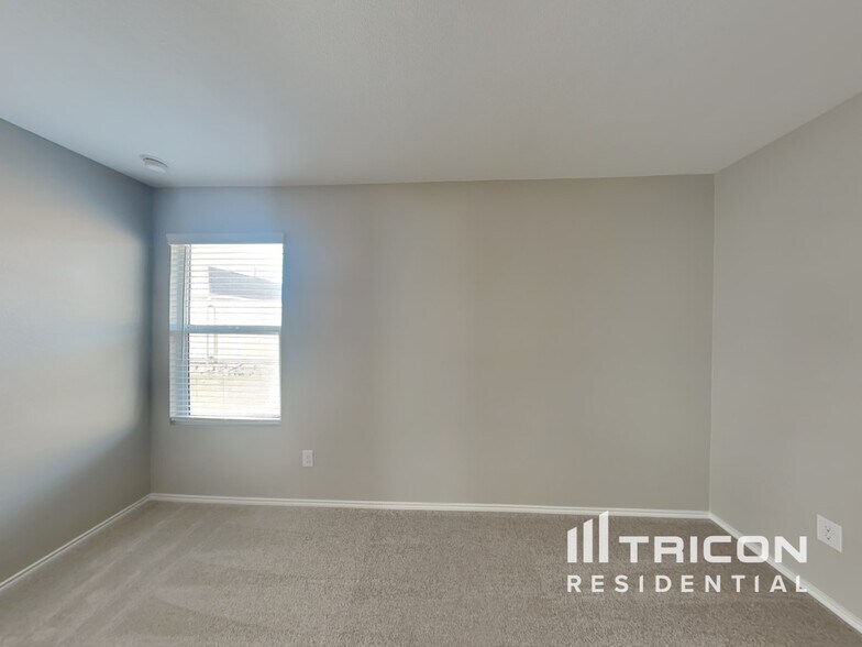 Building Photo - 11827 Mancos Trl