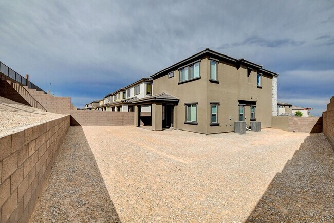 Building Photo - Spacious 3-Bed Summerlin Home with Den, Lo...