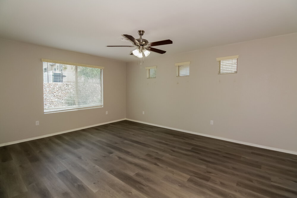 Building Photo - 10584 E Pleasant Pasture Dr