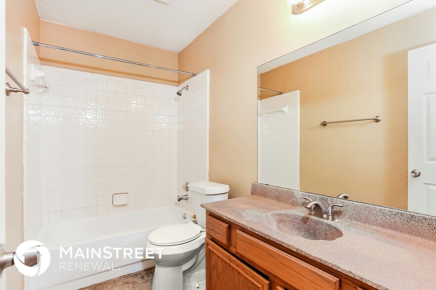 Building Photo - 2720 Clovermeadow Dr