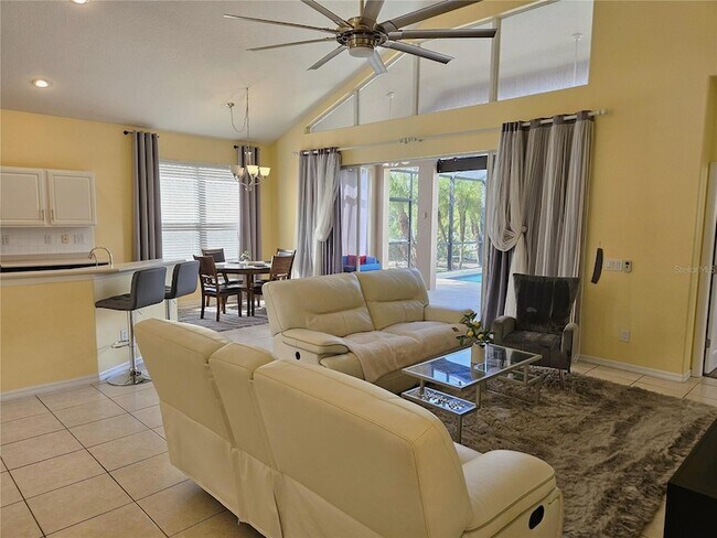 Building Photo - 175 Braemar Ave