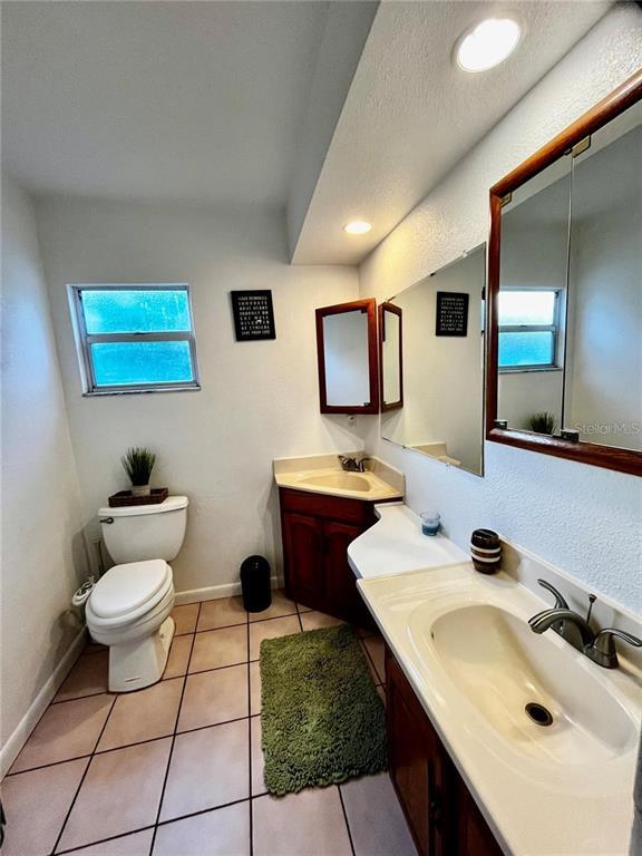 Building Photo - 6710 Kingswood Dr N