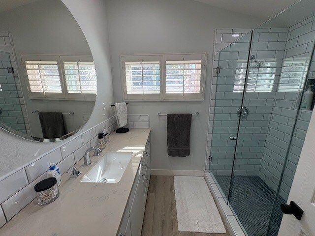 Building Photo - 2700 Bayside Dr