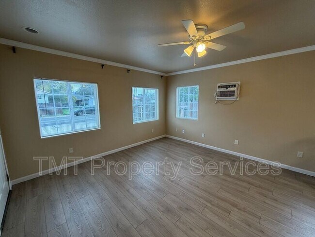 Building Photo - 4200 35th St