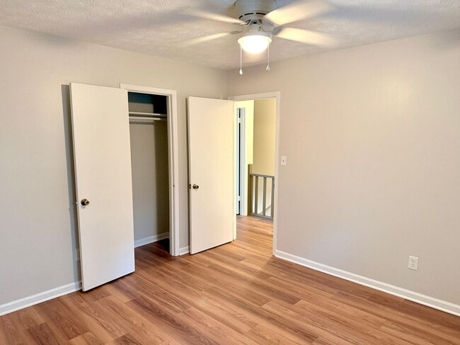 Building Photo - Welcome to this charming 2-bedroom, 1.5-bathroom home nestled in the lively community of Stockbri...